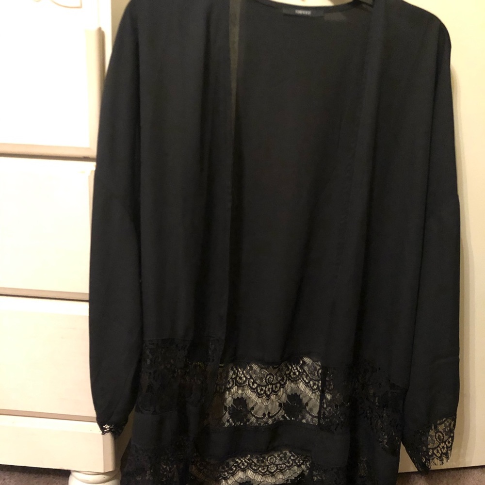 Lace kimono